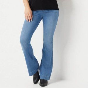 SOLD Laurie Felt Silky Flare Denim Pull-On Jeans M